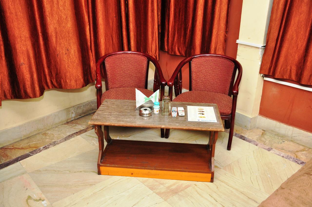 Aastha Hotel Rourkela Bagian luar foto