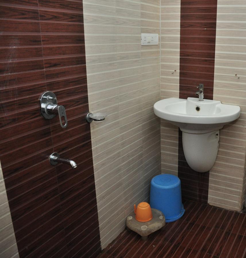 Aastha Hotel Rourkela Bagian luar foto