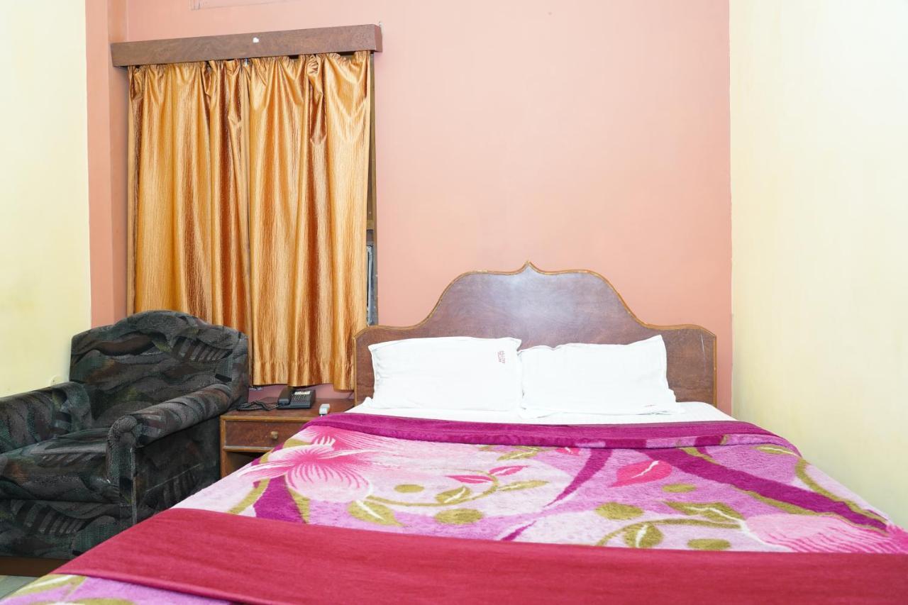 Aastha Hotel Rourkela Bagian luar foto